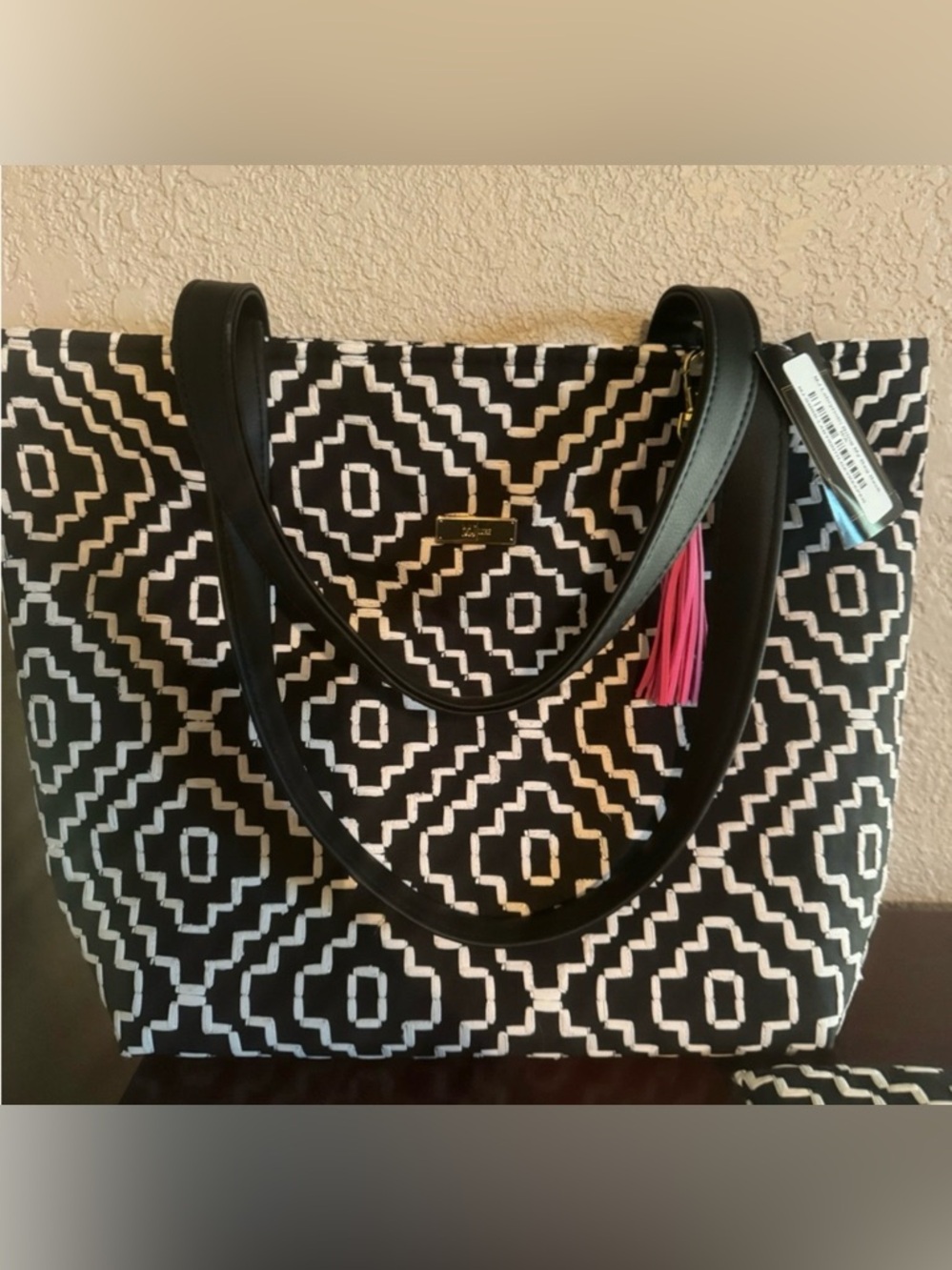 NWT Makeup Junkie Black and White Geometric Daykeeper Tote Bag
